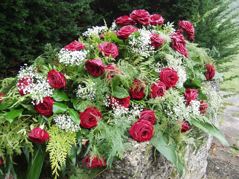 funeraire-LE ROURET-min_roses-61203